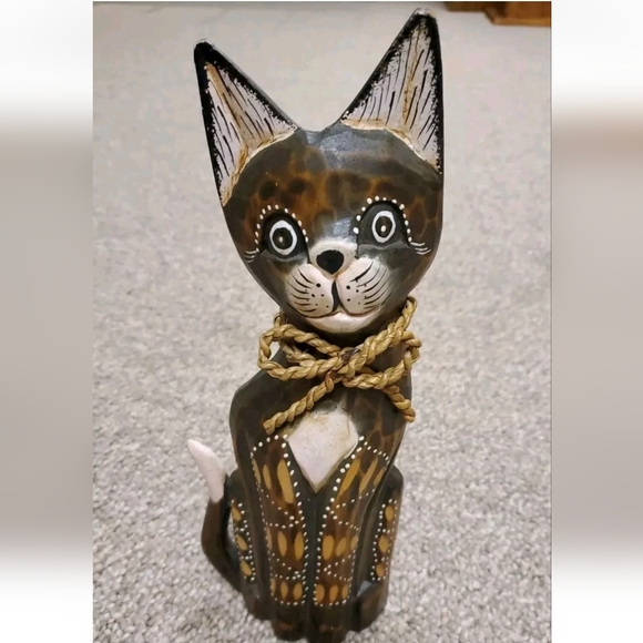 Vintage Cat Wooden Hand Painted Standing Figurine EUC - Picture 1 of 8
